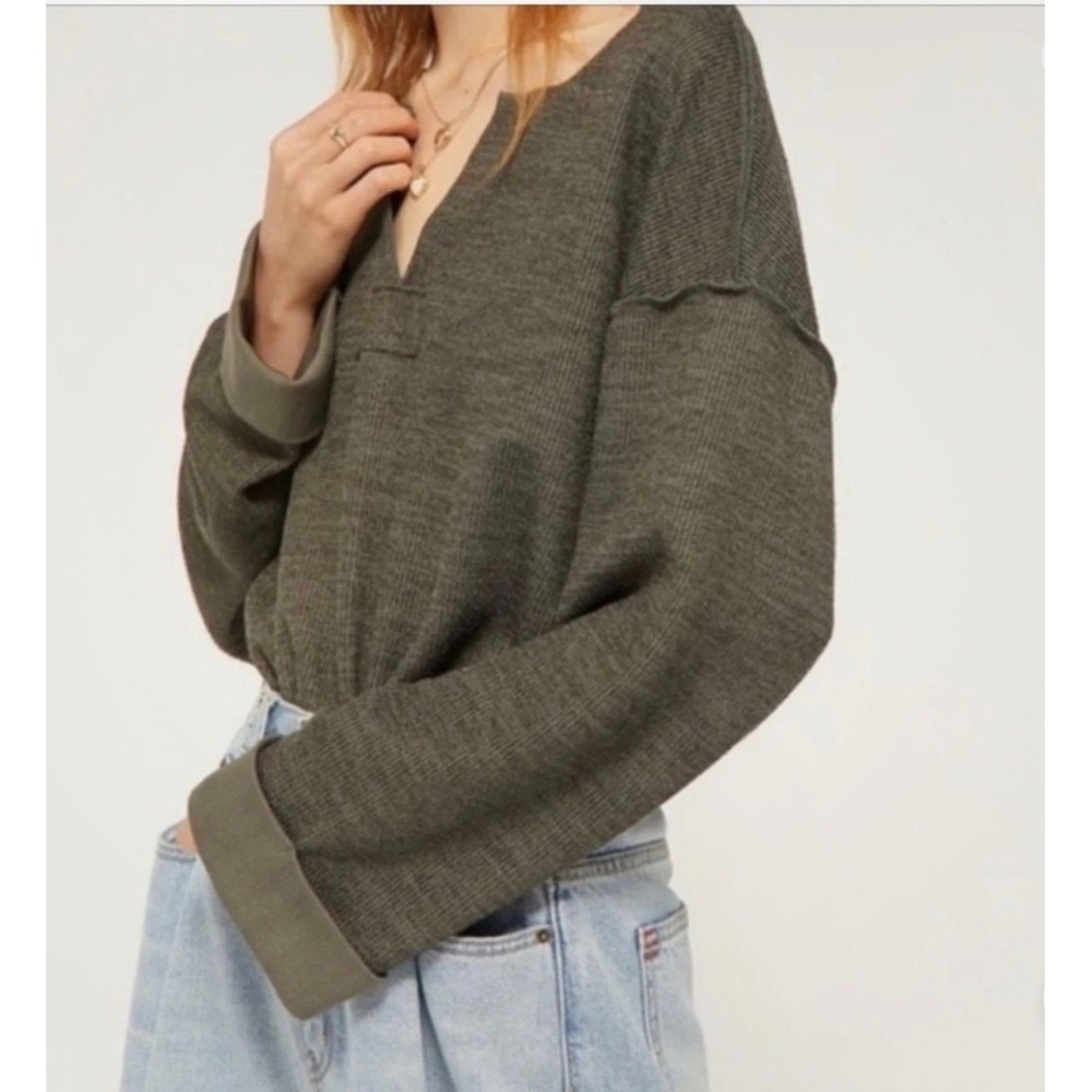 Urban Outfitters Jax Inside Out Ribbed Notch Neck Top Olive Green Medium